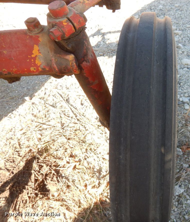 image for item DR8059 Farmall 100  tractor