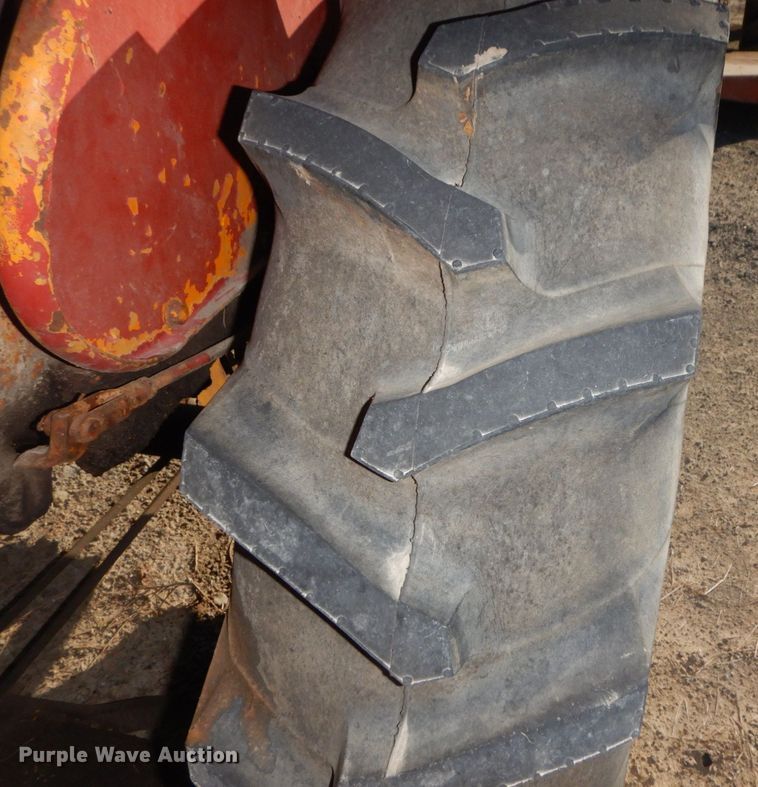 image for item DR8059 Farmall 100  tractor