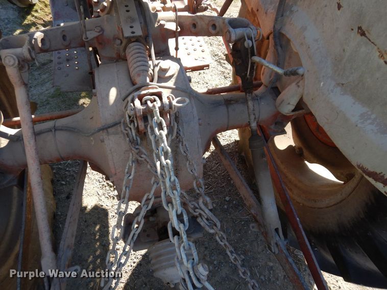 image for item DR8060 Ford 800  tractor