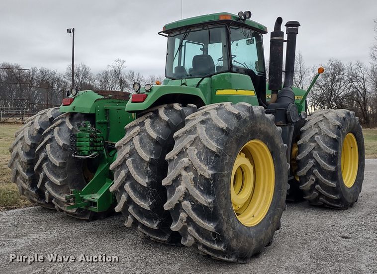 image for item DR8069 1997 John Deere 9300  4WD tractor