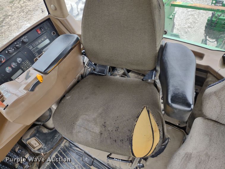 image for item DR8069 1997 John Deere 9300  4WD tractor