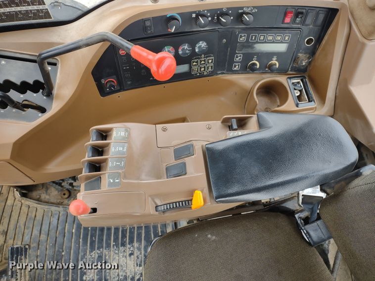 image for item DR8069 1997 John Deere 9300  4WD tractor