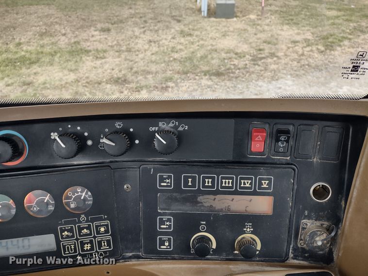 image for item DR8069 1997 John Deere 9300  4WD tractor