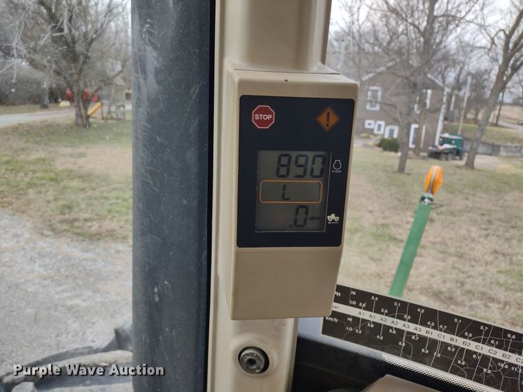 image for item DR8069 1997 John Deere 9300  4WD tractor