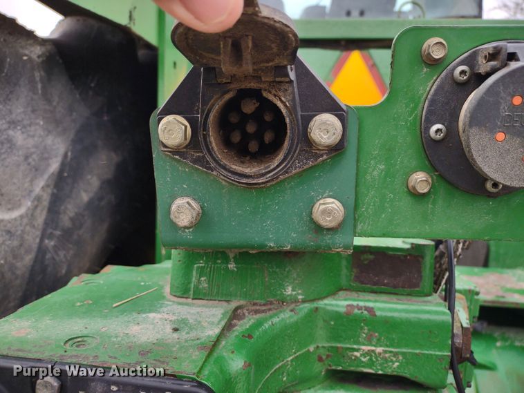 image for item DR8069 1997 John Deere 9300  4WD tractor