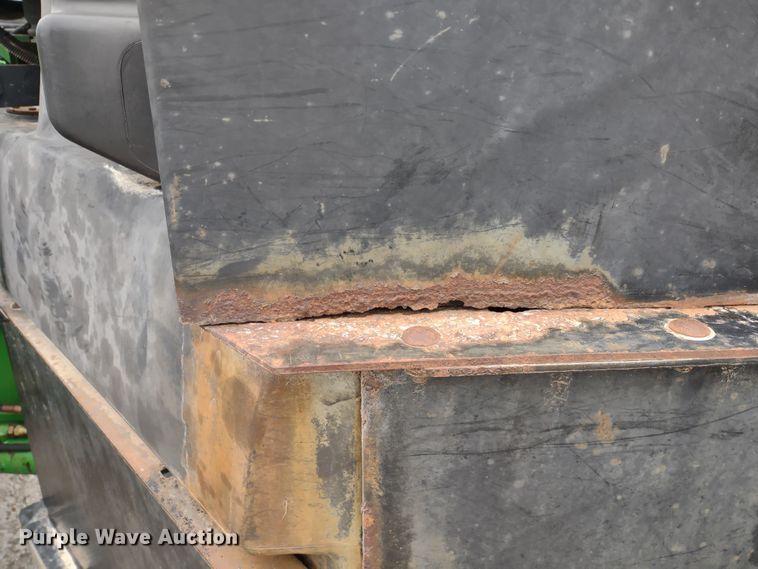 image for item DR8069 1997 John Deere 9300  4WD tractor