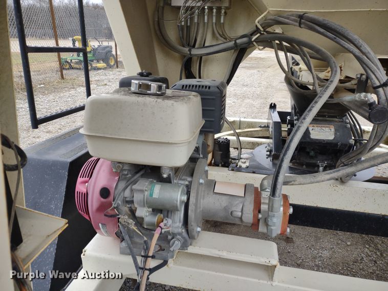 image for item DR8071 Meridian 240RT  seed tender trailer