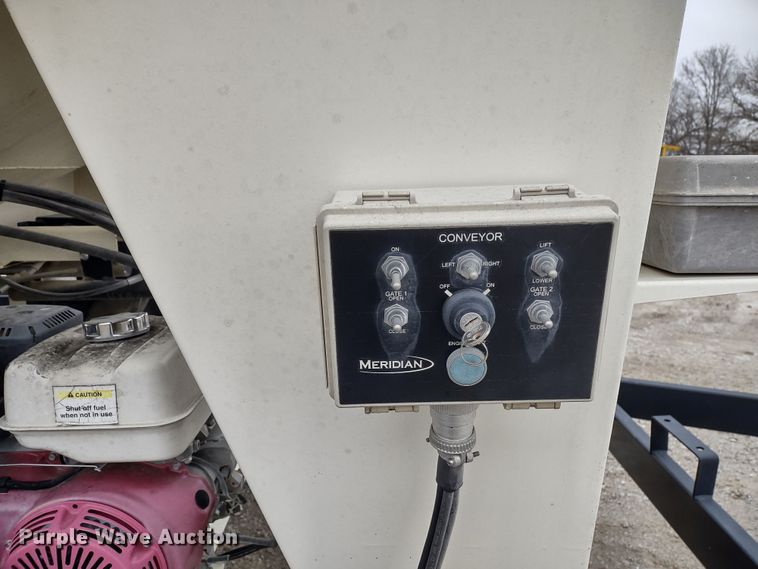 image for item DR8071 Meridian 240RT  seed tender trailer