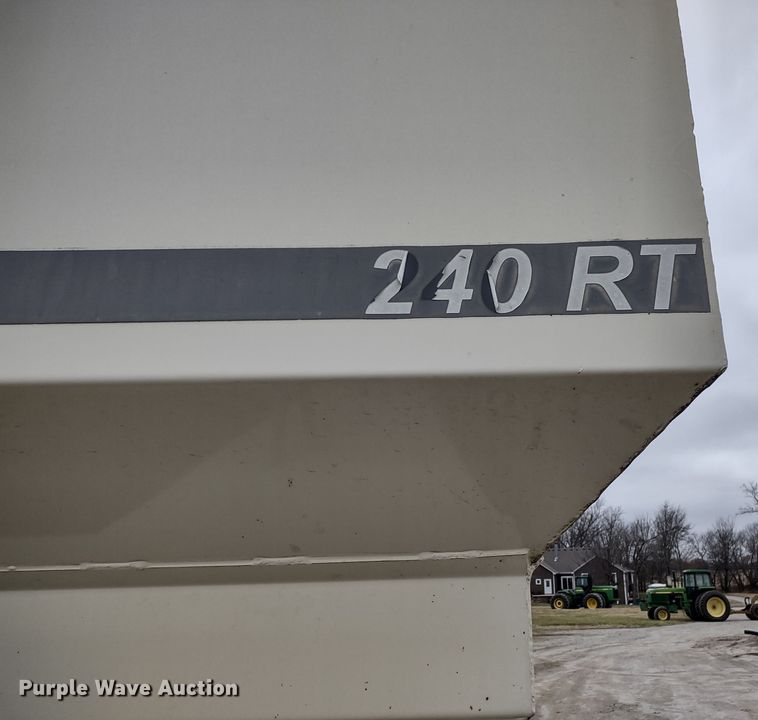 image for item DR8071 Meridian 240RT  seed tender trailer