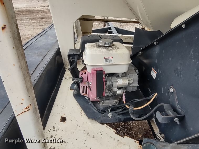 image for item DR8072 Meridian 375RT  seed tender trailer