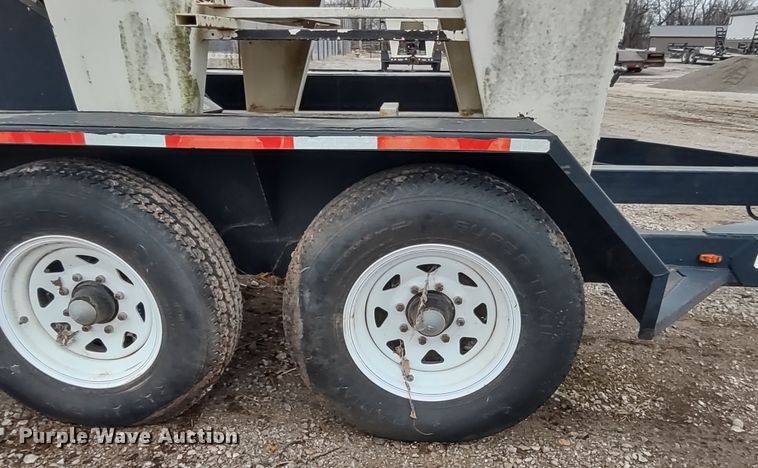 image for item DR8072 Meridian 375RT  seed tender trailer