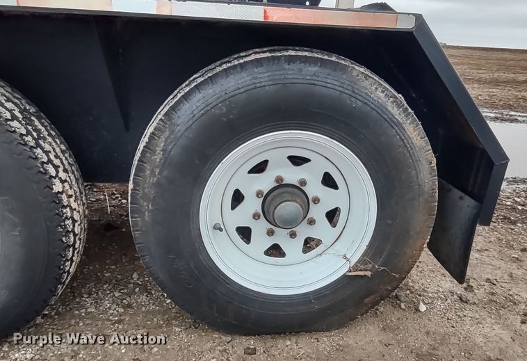 image for item DR8072 Meridian 375RT  seed tender trailer