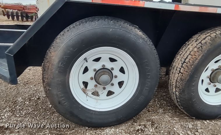 image for item DR8072 Meridian 375RT  seed tender trailer