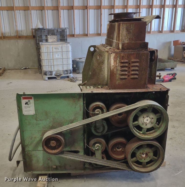 image for item DR8074 Roskamp  hammer mill