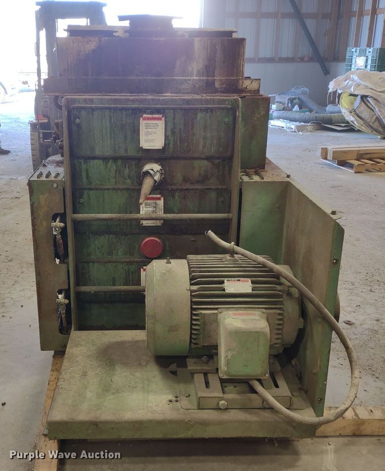 image for item DR8074 Roskamp  hammer mill