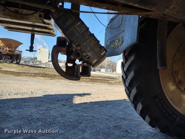 image for item DR8075 1993 Freightliner  applicator truck