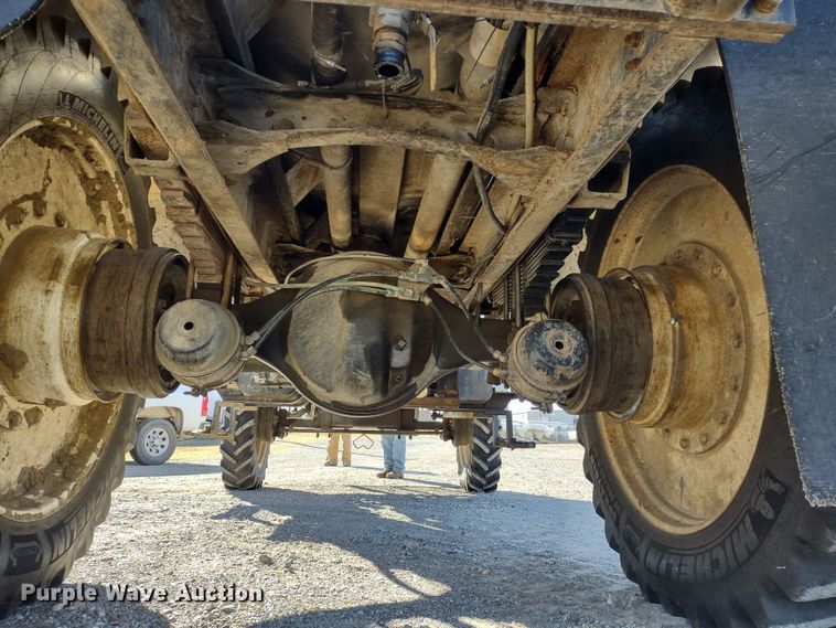 image for item DR8075 1993 Freightliner  applicator truck