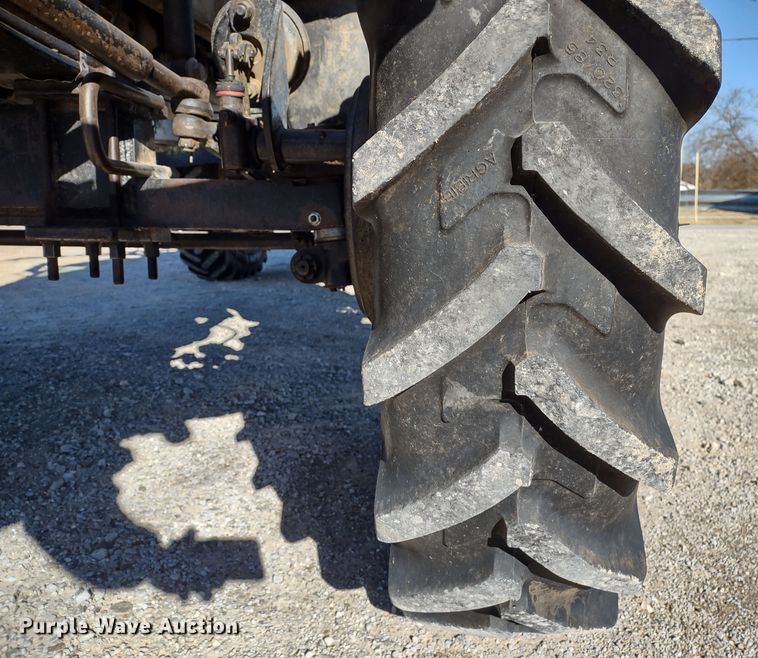 image for item DR8075 1993 Freightliner  applicator truck