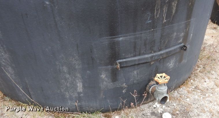 image for item DR8076 (4) Reddiglass Inc oilfield tanks