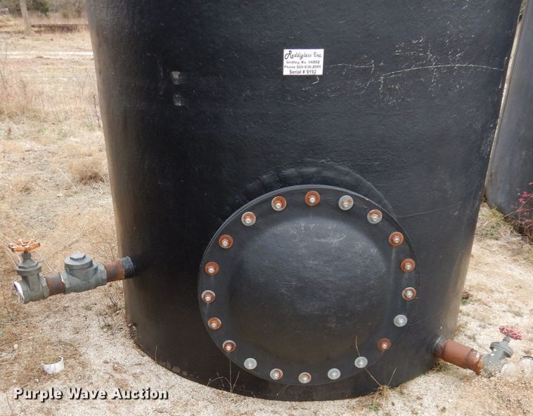 image for item DR8076 (4) Reddiglass Inc oilfield tanks