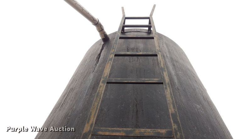 image for item DR8076 (4) Reddiglass Inc oilfield tanks