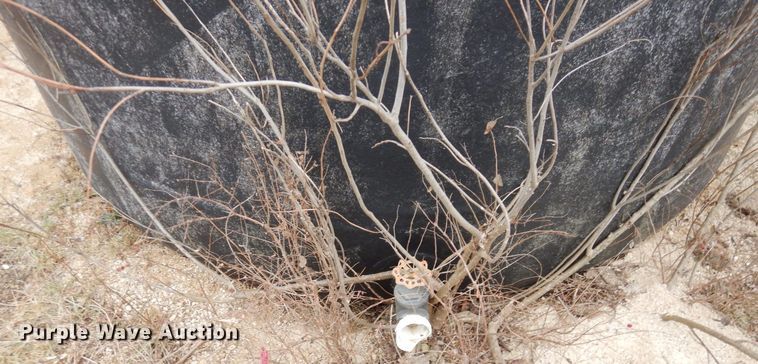 image for item DR8076 (4) Reddiglass Inc oilfield tanks