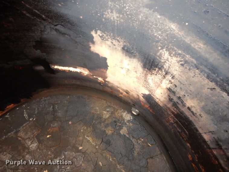 image for item DR8076 (4) Reddiglass Inc oilfield tanks