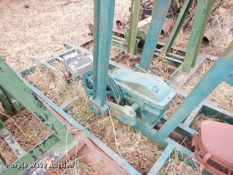 image for item DR8077 (13) pump jacks