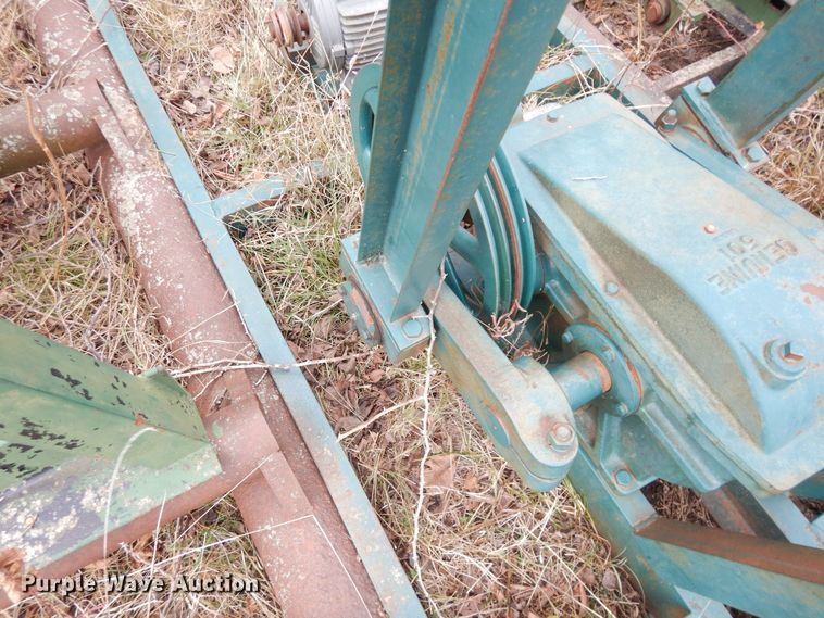 image for item DR8077 (13) pump jacks