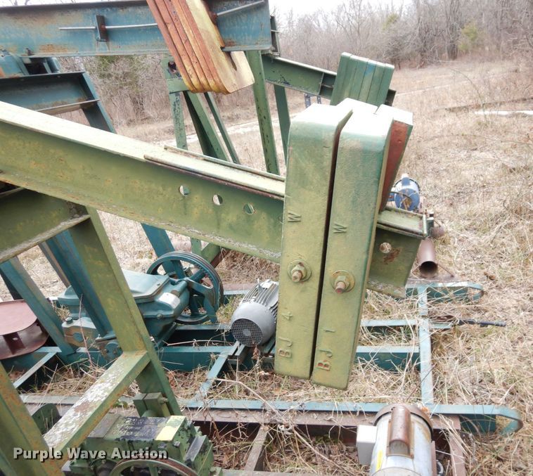 image for item DR8077 (13) pump jacks