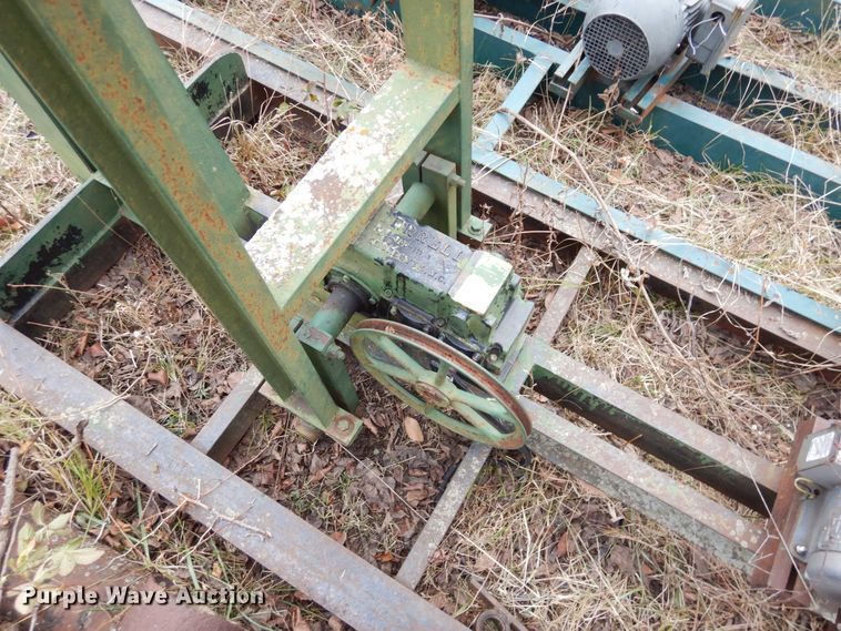image for item DR8077 (13) pump jacks