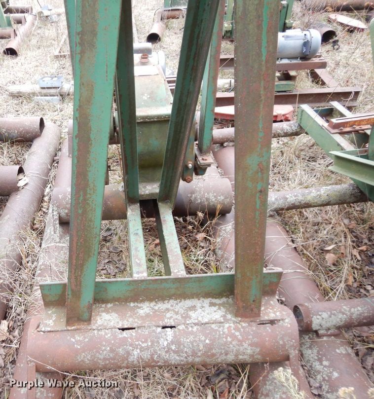 image for item DR8077 (13) pump jacks