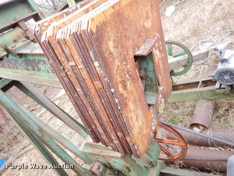 image for item DR8077 (13) pump jacks