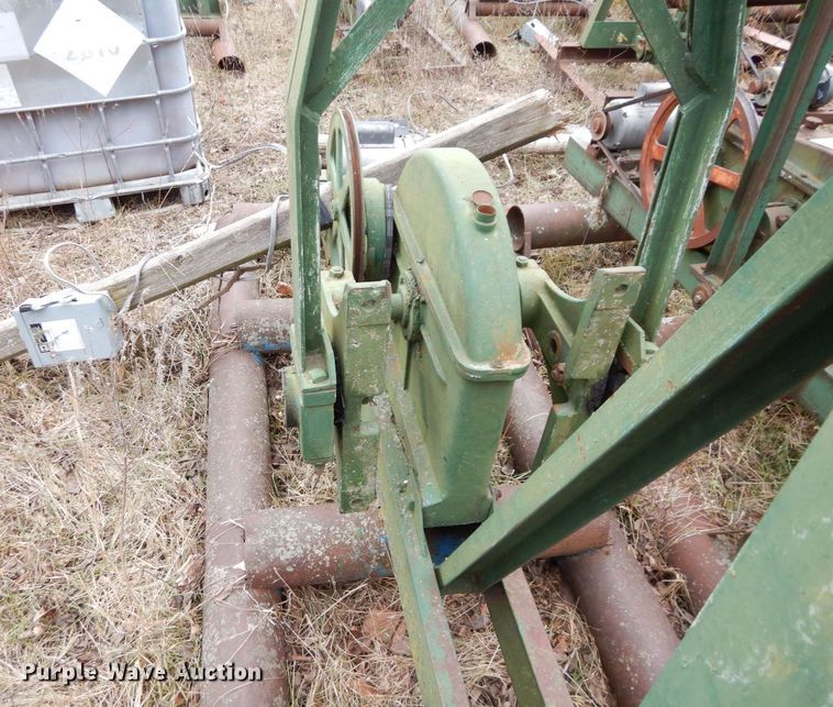 image for item DR8077 (13) pump jacks