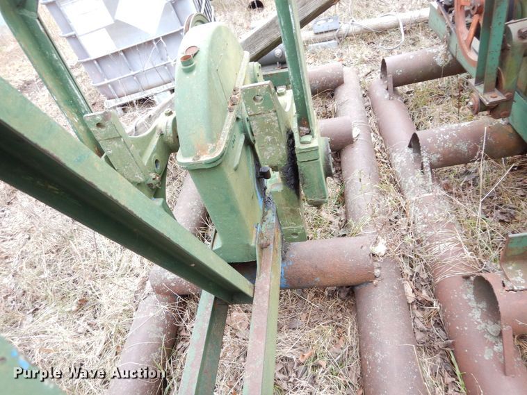 image for item DR8077 (13) pump jacks