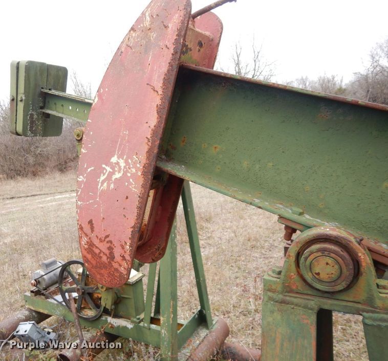 image for item DR8077 (13) pump jacks