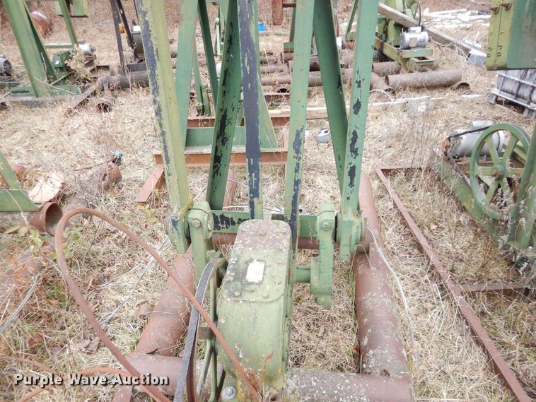 image for item DR8077 (13) pump jacks