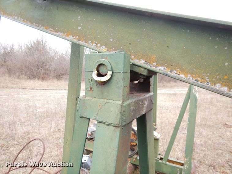image for item DR8077 (13) pump jacks