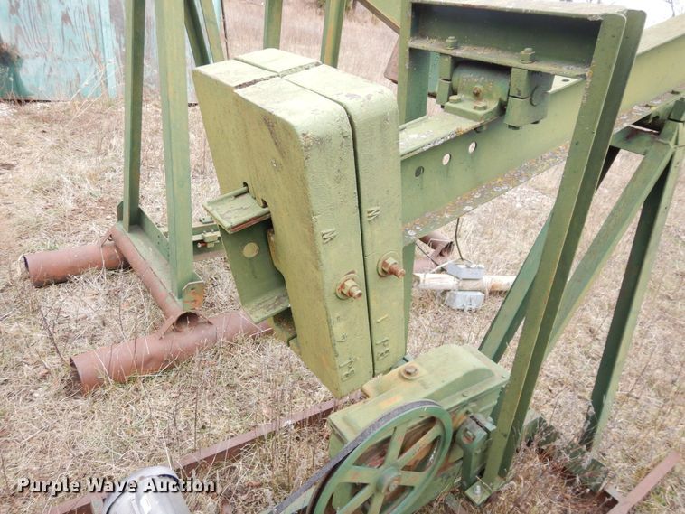 image for item DR8077 (13) pump jacks