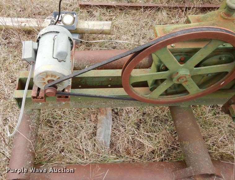 image for item DR8077 (13) pump jacks