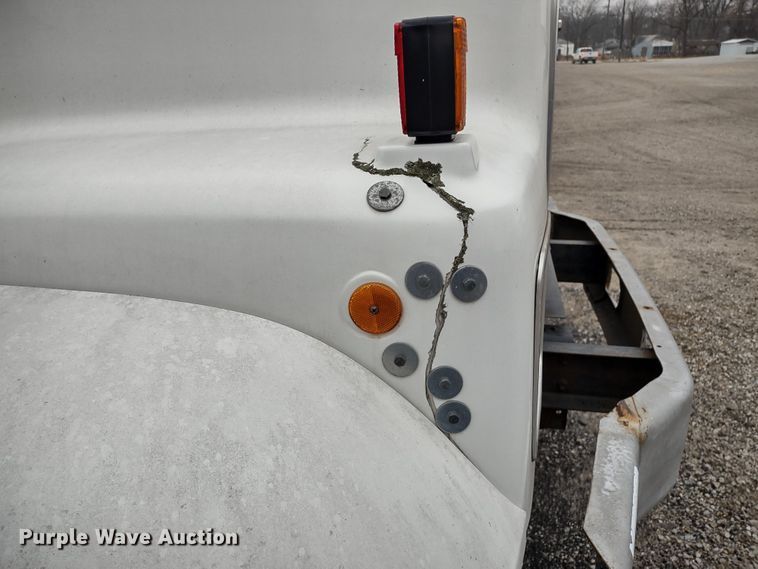 image for item DR8083 1998 International 2554  applicator truck