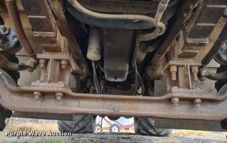 image for item DR8083 1998 International 2554  applicator truck