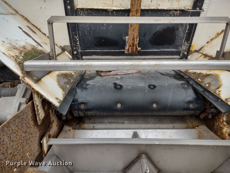 image for item DR8083 1998 International 2554  applicator truck