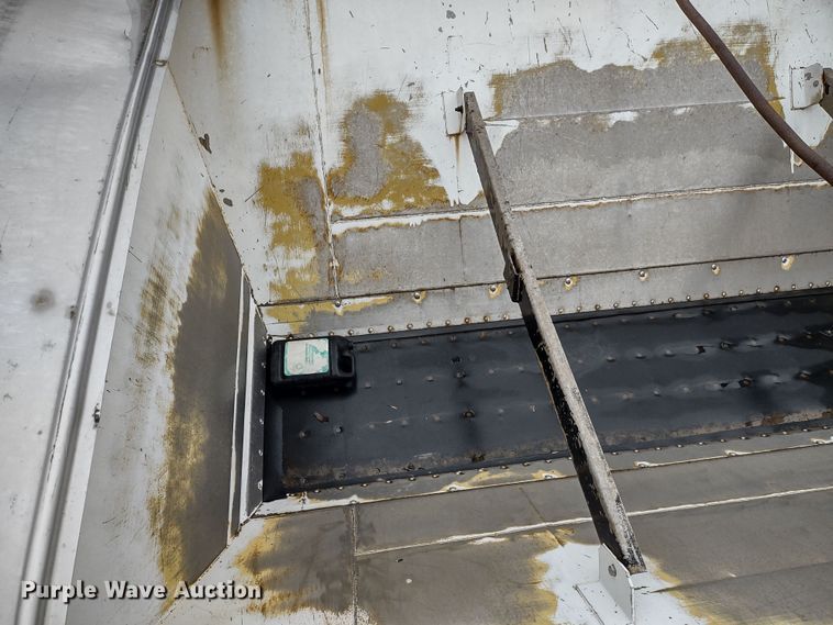 image for item DR8083 1998 International 2554  applicator truck