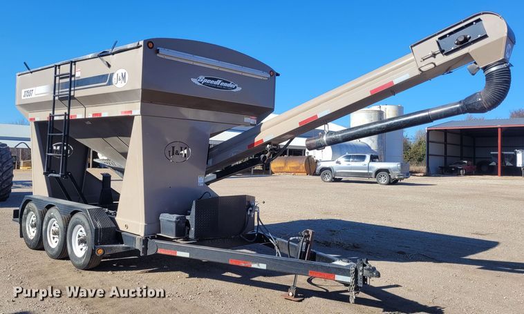 image for item FC9200 2013 J&M 375ST  seed tender trailer