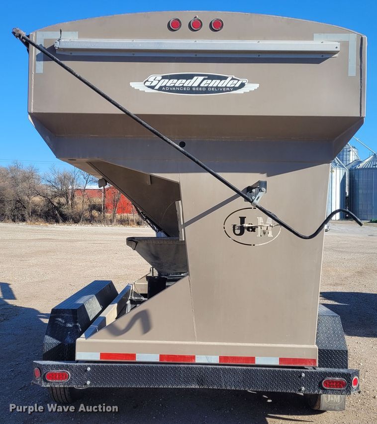 image for item FC9200 2013 J&M 375ST  seed tender trailer