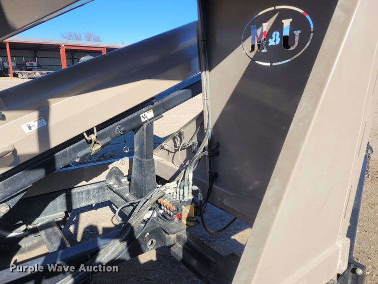 image for item FC9200 2013 J&M 375ST  seed tender trailer