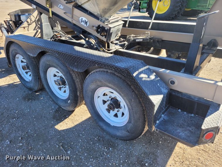 image for item FC9200 2013 J&M 375ST  seed tender trailer