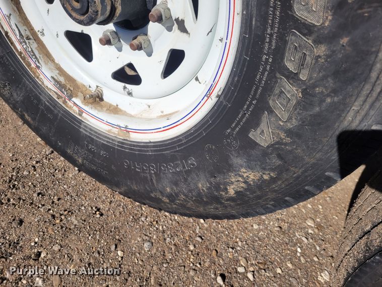 image for item FC9200 2013 J&M 375ST  seed tender trailer