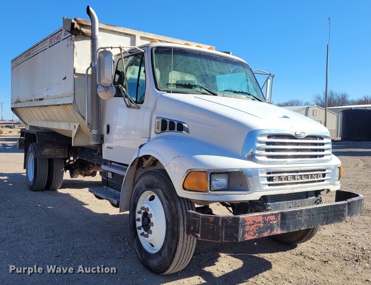 image for item FC9201 2001 Sterling Acterra  feed mixer truck